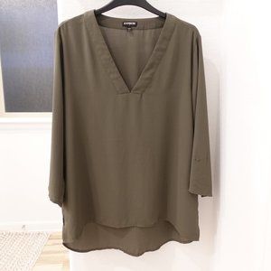 Express Green Loose fit V-Neck 3/4 sleeve blouse